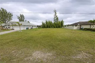 623 SW 22nd Terrace, Cape Coral, FL 33991 - Photo 1