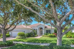 8860 Mustang Island Cir, Naples, FL 34113 - Photo 1