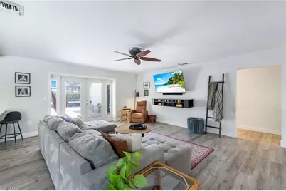 79 Constitution Dr, Naples, FL 34112 - Photo 1