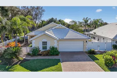 1331 Old Oak Ln, Naples, FL 34110 - Photo 1