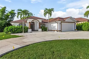 27300 Imperial Oaks Circle, Bonita Springs, FL 34135 - Photo 1