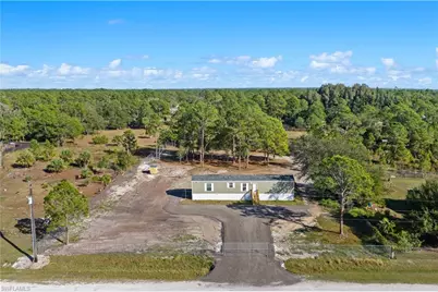 325 N Sendero St, Clewiston, FL 33440 - Photo 1