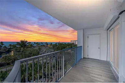 1300 Gulf Shore Blvd N #709, Naples, FL 34102 - Photo 1
