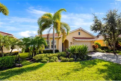 13515 Cambridge Ln, Naples, FL 34109 - Photo 1