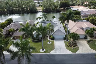 1092 Tivoli Dr, Naples, FL 34104 - Photo 1