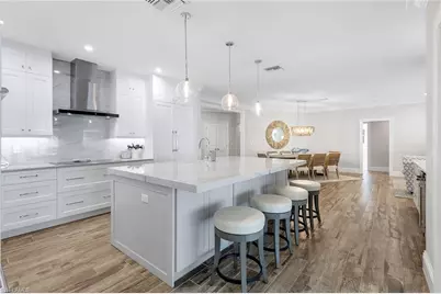 655 Park Shore Dr, Naples, FL 34103 - Photo 1