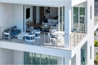 201 8th St S #206, Naples, FL 34102 - Photo 1