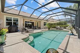 383 Cypress Way W, Naples, FL 34110 - Photo 1