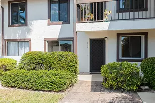 600 Misty Pines Cir, Naples, FL 34105 - Photo 1