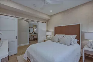 725 Luisa Ln, Naples, FL 34104 - Photo 10