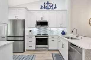 6890 Huntington Lakes Cir, Naples, FL 34119 - Photo 1