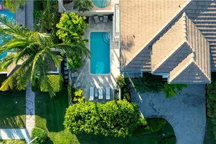 1104 6th St S, Naples, FL 34102 - Photo 1