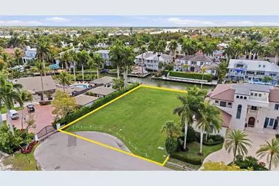 754 16th Ave S, Naples, FL 34102 - Photo 1