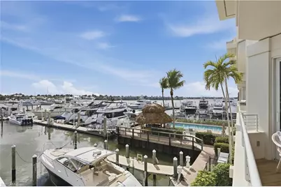 909 10th St S #201, Naples, FL 34102 - Photo 1