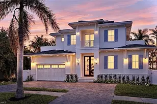 732 12th St N, Naples, FL 34102 - Photo 1