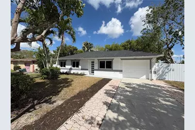 5285 SW 19 Pl, Naples, FL 34116 - Photo 1