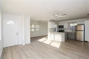 521 96th Ave N, Naples, FL 34108 - Photo 1