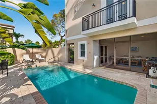 552 11th Ave S, Naples, FL 34102 - Photo 1