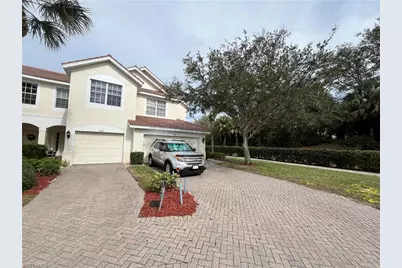 884 Hampton Cir #159, Naples, FL 34105 - Photo 1