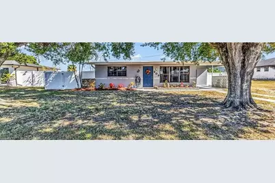 209 Seminole Blvd NW, Port Charlotte, FL 33952 - Photo 1
