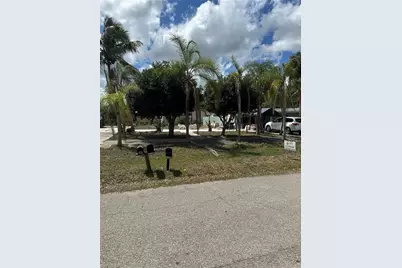 11129 Safari Dr, Bonita Springs, FL 34135 - Photo 1