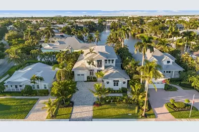 493 8th Ave S, Naples, FL 34102 - Photo 1