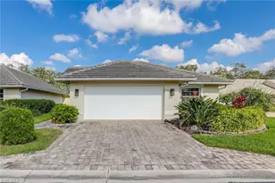 116 Fountain Cir, Naples, FL 34119 - Photo 1