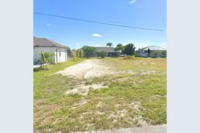 813 NW 38th Pl, Cape Coral, FL 33993 - Photo 1
