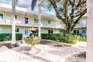 527 Broad Ave S, Naples, FL 34102 - Photo 1