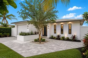 645 101st Ave N, Naples, FL 34108 - Photo 1