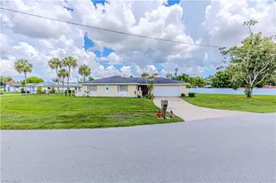 1618 Country Club Pkwy, Lehigh Acres, FL 33936 - Photo 1