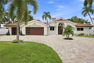 5203 Starfish Ave, Naples, FL 34103 - Photo 1
