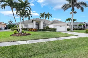142 Saxon St, Marco Island, FL 34145 - Photo 1