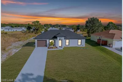 556 Woodview Dr, Lehigh Acres, FL 33972 - Photo 1