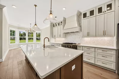 304 Farnsleigh Avenue, Bluffton, SC 29910 - Photo 8