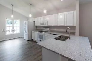 74 Bridgewater Dr, Bluffton, SC 29910 - Photo 4