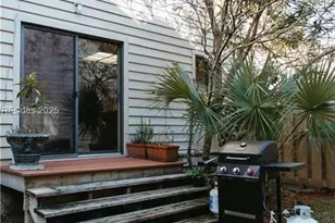 20 Fairway Winds Pl, Hilton Head Island, SC 29928 - Photo 4