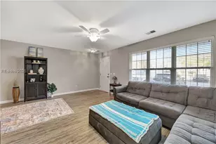 230 West Square, Bluffton, SC 29910 - Photo 8