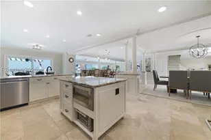 25 N Calibogue Cay Rd, Hilton Head Island, SC 29928 - Photo 8