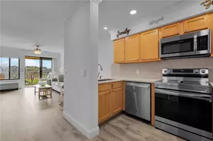 663 William Hilton Pkwy, Hilton Head Island, SC 29928 - Photo 2