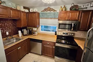 663 William Hilton Pkwy, Hilton Head Island, SC 29928 - Photo 8