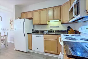 45 Folly Field Rd, Hilton Head Island, SC 29928 - Photo 4