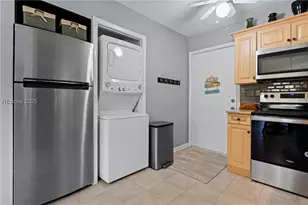 45 Folly Field Rd, Hilton Head Island, SC 29928 - Photo 8