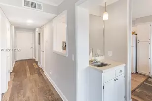 40 Folly Field Rd, Hilton Head Island, SC 29928 - Photo 12