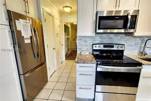 40 Folly Field Rd, Hilton Head Island, SC 29928 - Photo 8