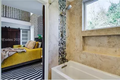 9 Mimosa St, Hilton Head Island, SC 29928 - Photo 16