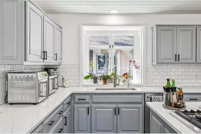 2 Red Maple Rd, Hilton Head Island, SC 29928 - Photo 6