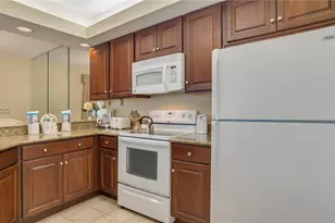 14 Wimbledon Ct, Hilton Head Island, SC 29928 - Photo 8