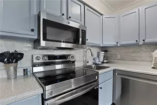 40 Folly Field Rd, Hilton Head Island, SC 29928 - Photo 8