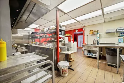 811 William Hilton Parkway, Hilton Head Island, SC 29928 - Photo 24